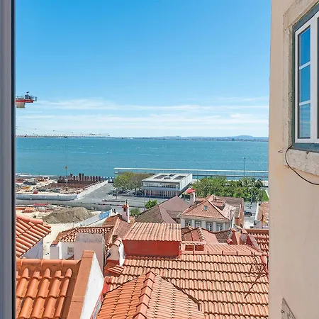 Alfama Riverlight Апартаменты *